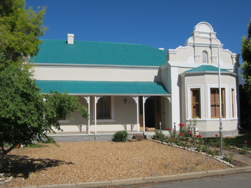 Hotel Ladismith Manor Exterior foto
