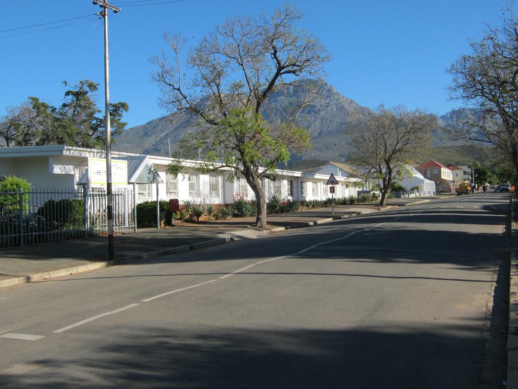 Hotel Ladismith Manor Exterior foto